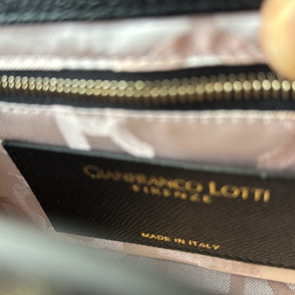 Gianfranco Lotti keylock pearl micro handbag crossbody black NWT - Picture 11 of 13